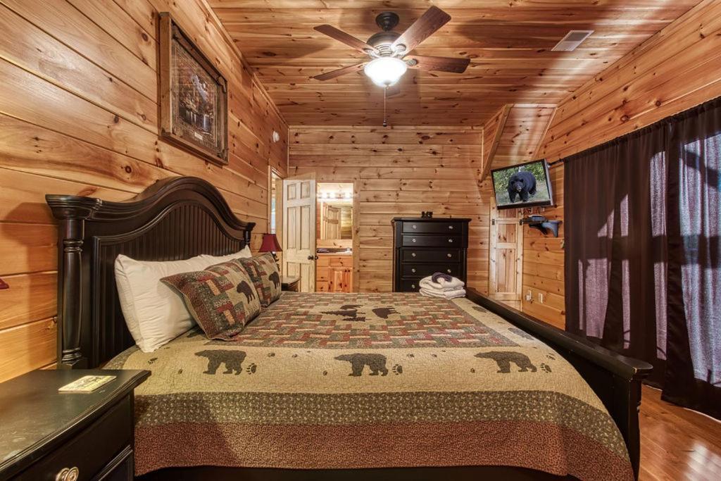 Papa Bear, Hot Tub, Wifi, 1089 Free Tickets Each Paid Day, Dollywood And More Sevierville Exteriér fotografie