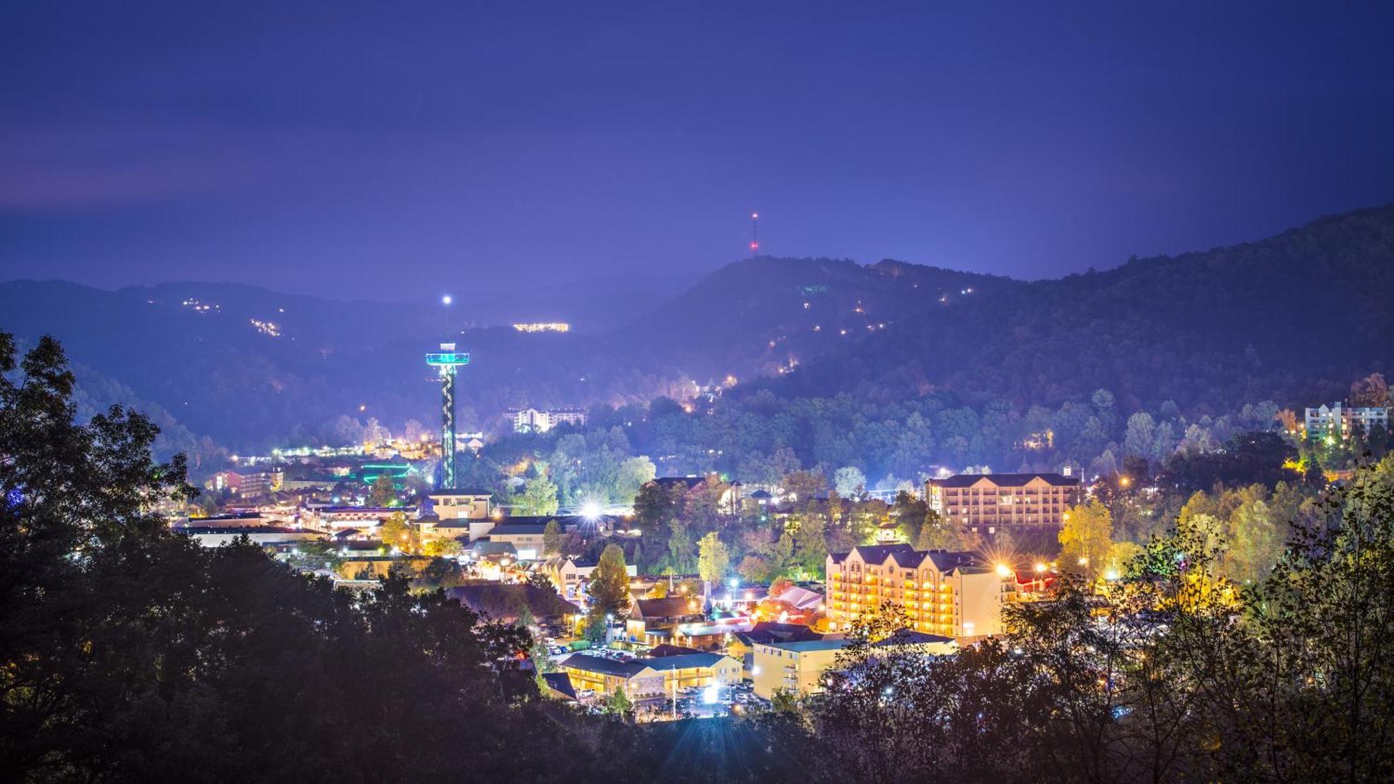 Papa Bear, Hot Tub, Wifi, 1089 Free Tickets Each Paid Day, Dollywood And More Sevierville Exteriér fotografie